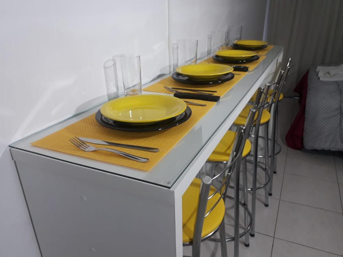 Studio Central Proximo A Faculdade E Rodoviaria Куритиба Экстерьер фото